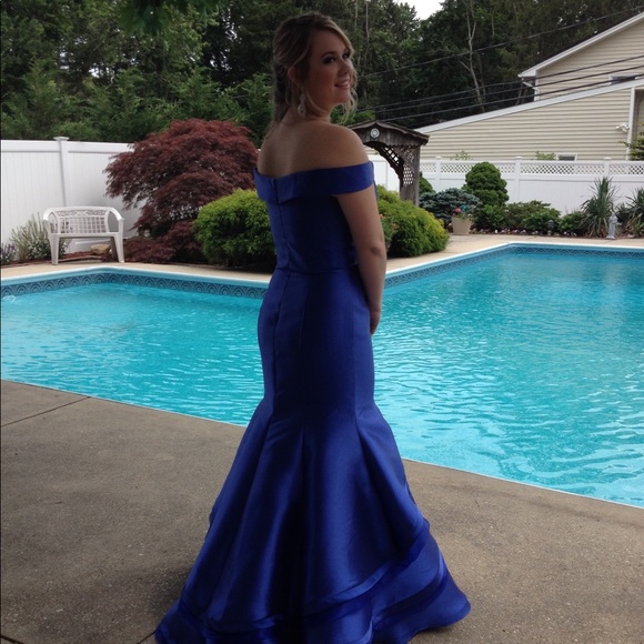 PROM DRESS!!! - Picture 2 of 3